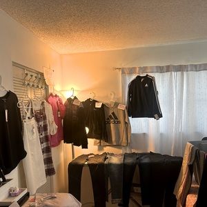 GIRLS 19-Pieces girls size 16.Please look pictures and video fo description!!